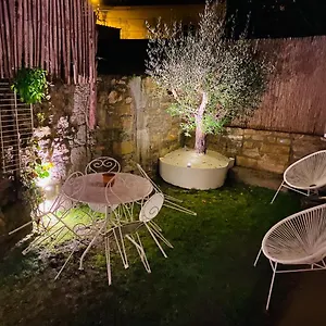 Ty Laumann Petite Maison Jardin Sur Le Port De Avec Parking Souterrain , Vannes Frankrijk